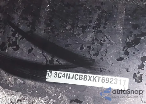 2019 Jeep Compass Latitude Fwd from USA, damaged, VIN 3C4NJCBBXKT692311